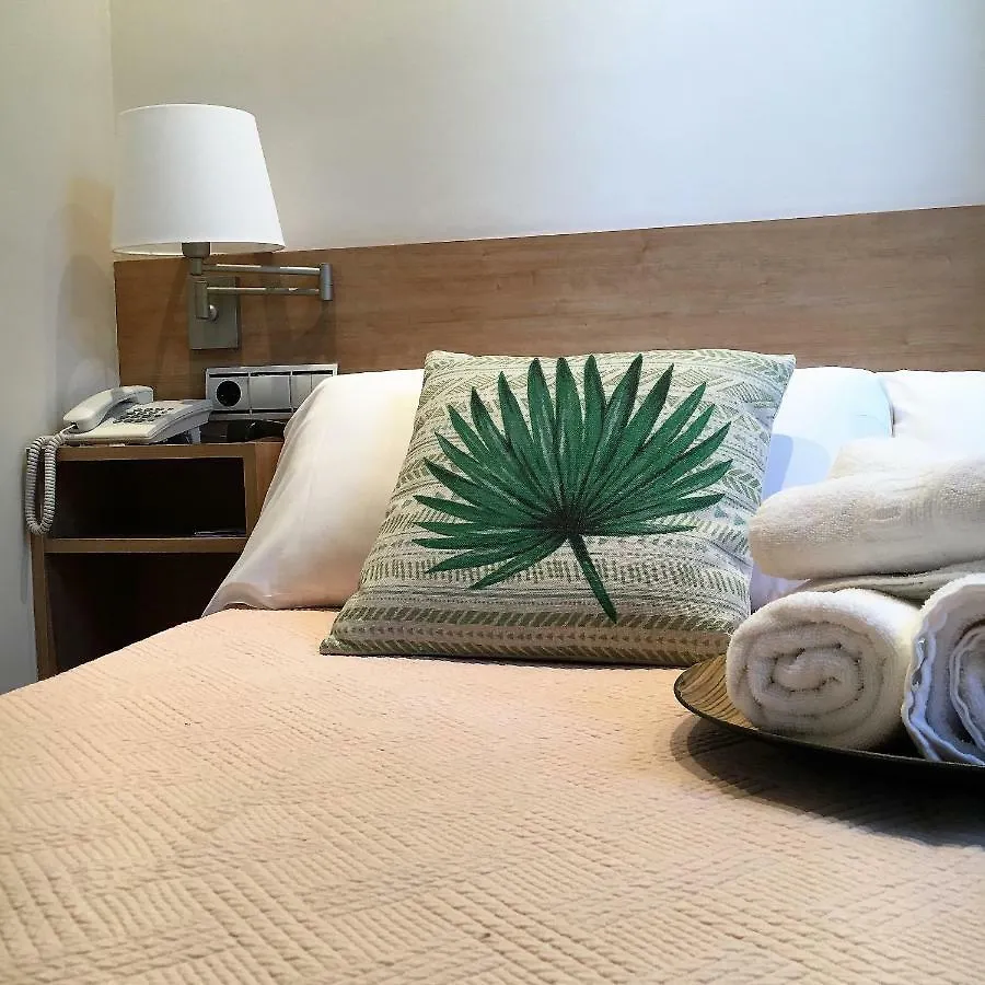 Hotel Kalima 칼데스 데스트락